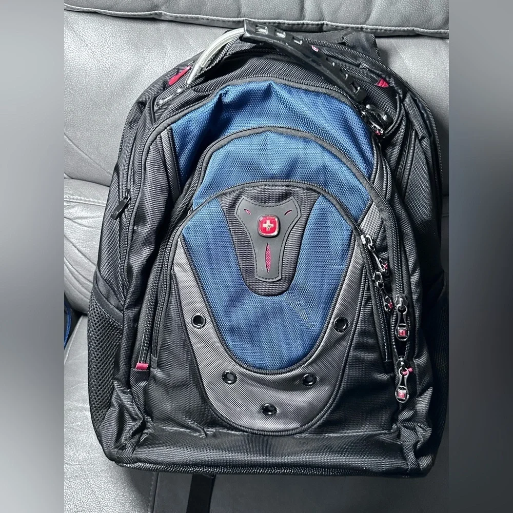 Wenger Ibex Laptop Backpack, Black/Blue